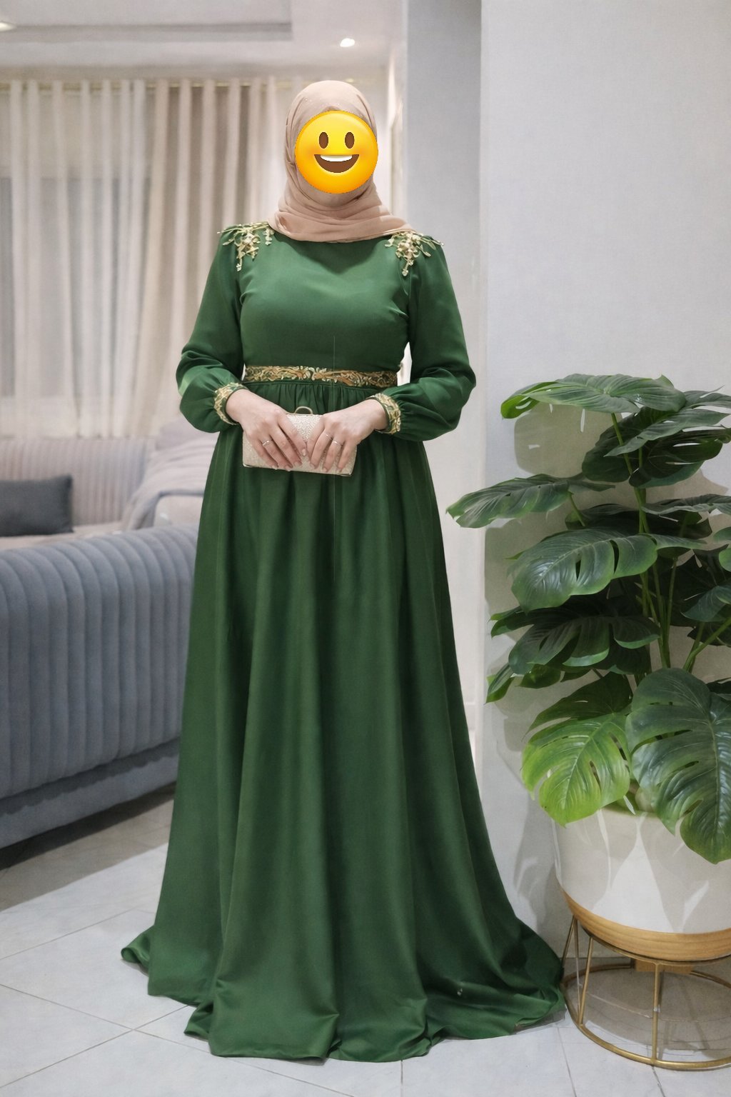 Robe soirée verte satinée 
