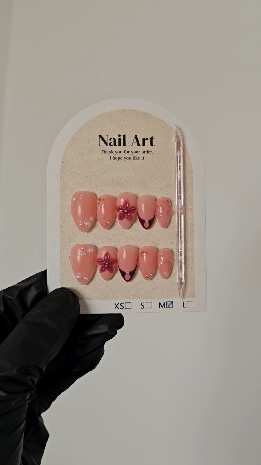 Press-on nails 