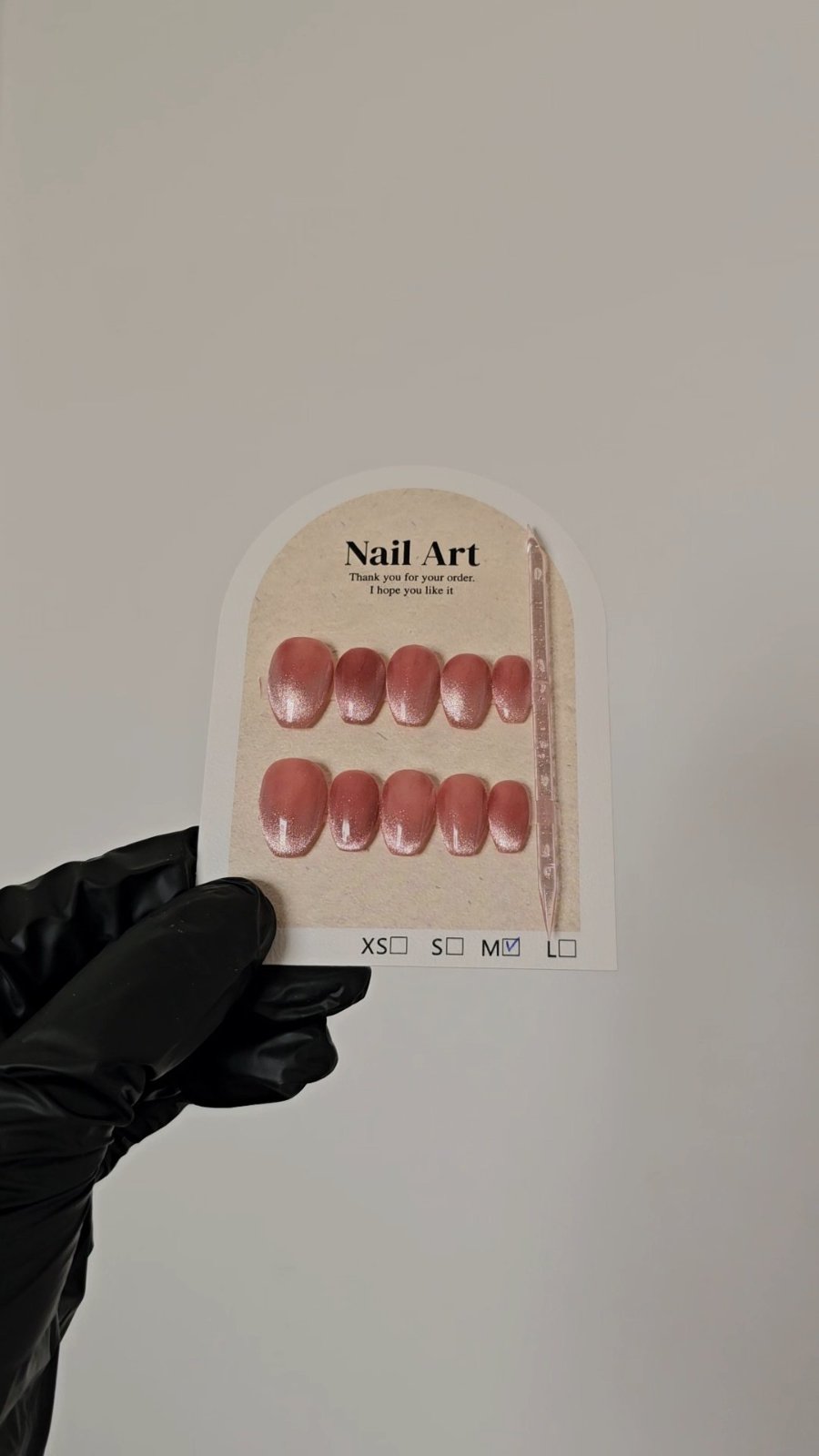 Press-on nails 