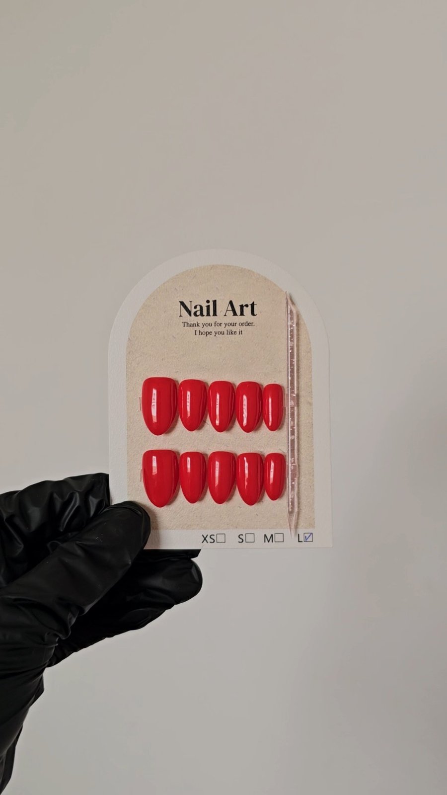 Press-on nails 