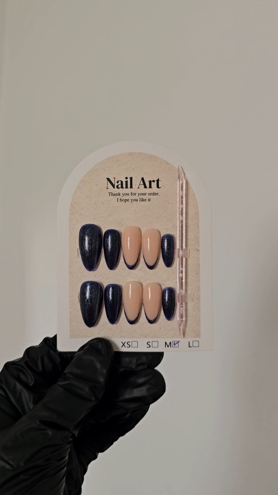 Press-on nails 