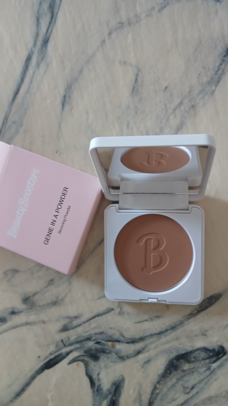Une poudre Bronzante Beauty Boosters