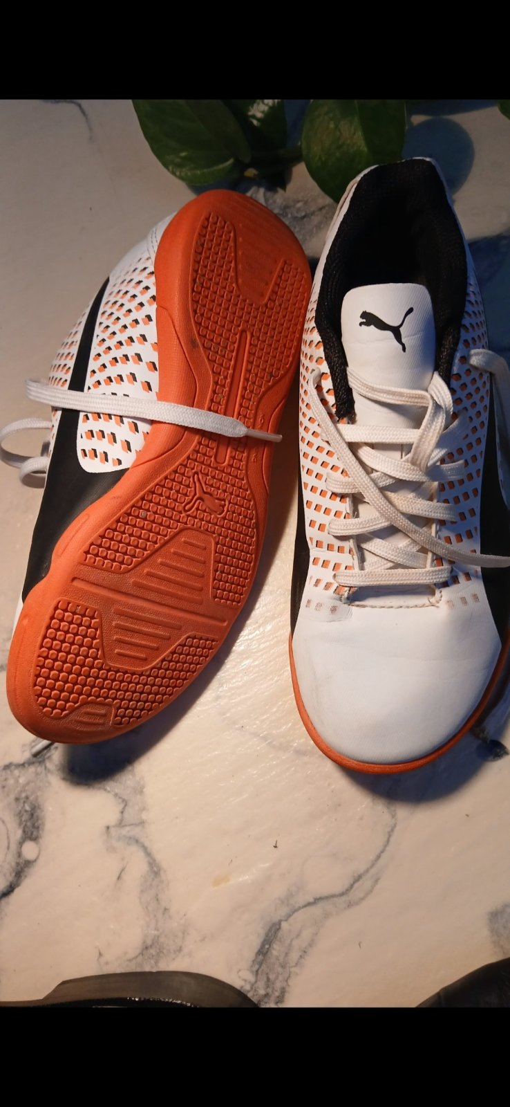Un joli chaussure de football Puma Adreno lll lT🤍🧡