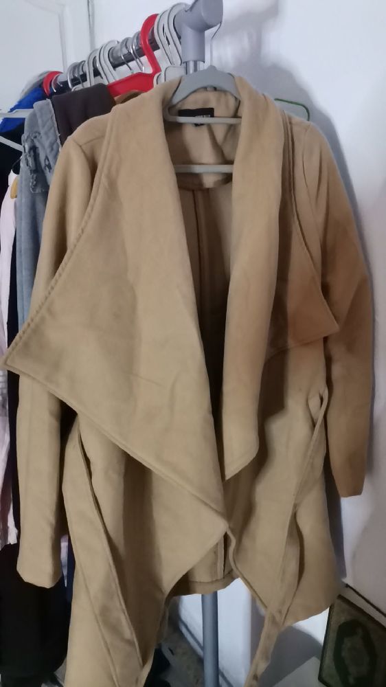 Manteau butterfly cut
