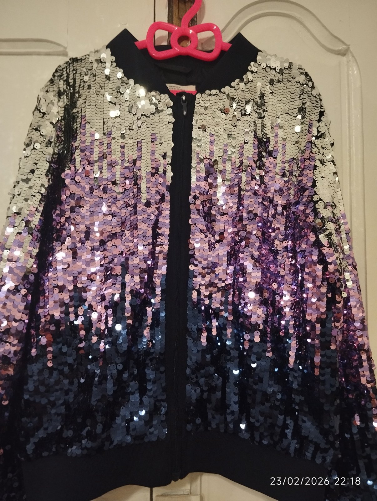 Très jolie Veste élégante 