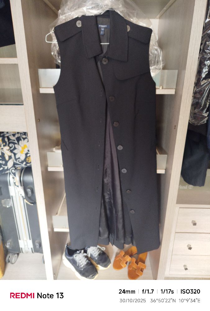 Veste sans manche ou robe Burberry 