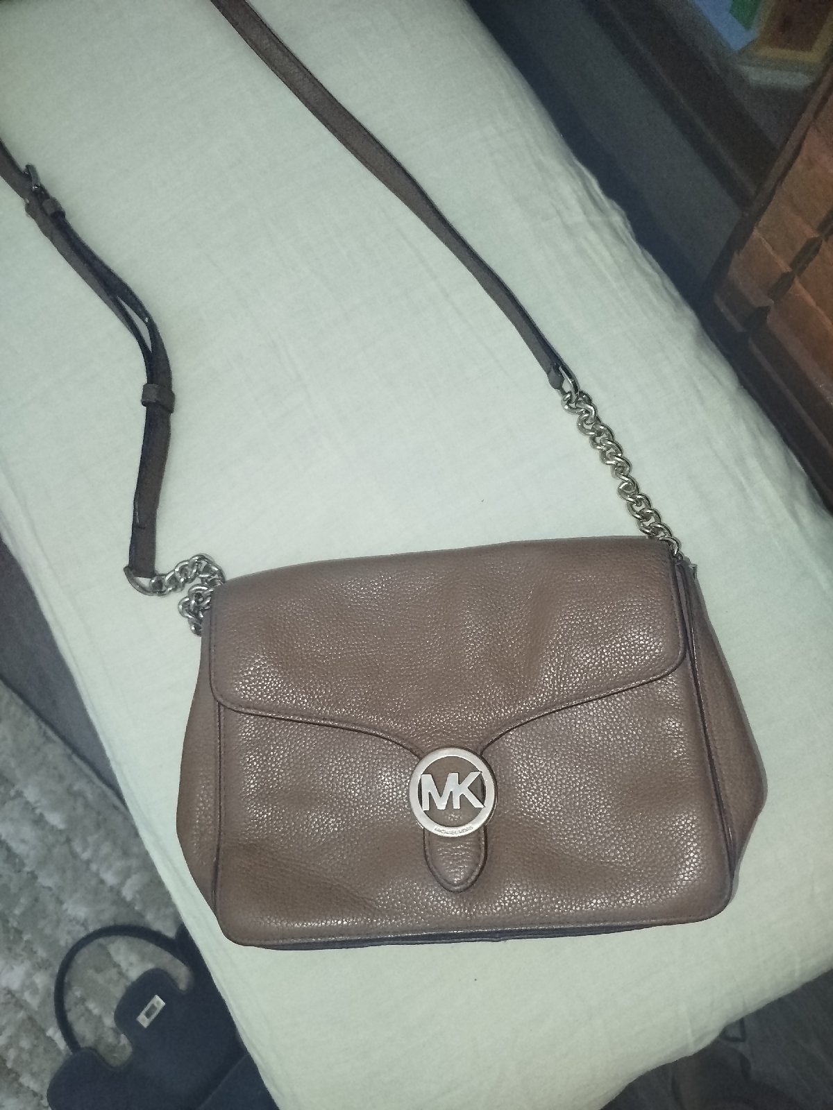 Sac a bandoulière Michael kors en cuir 