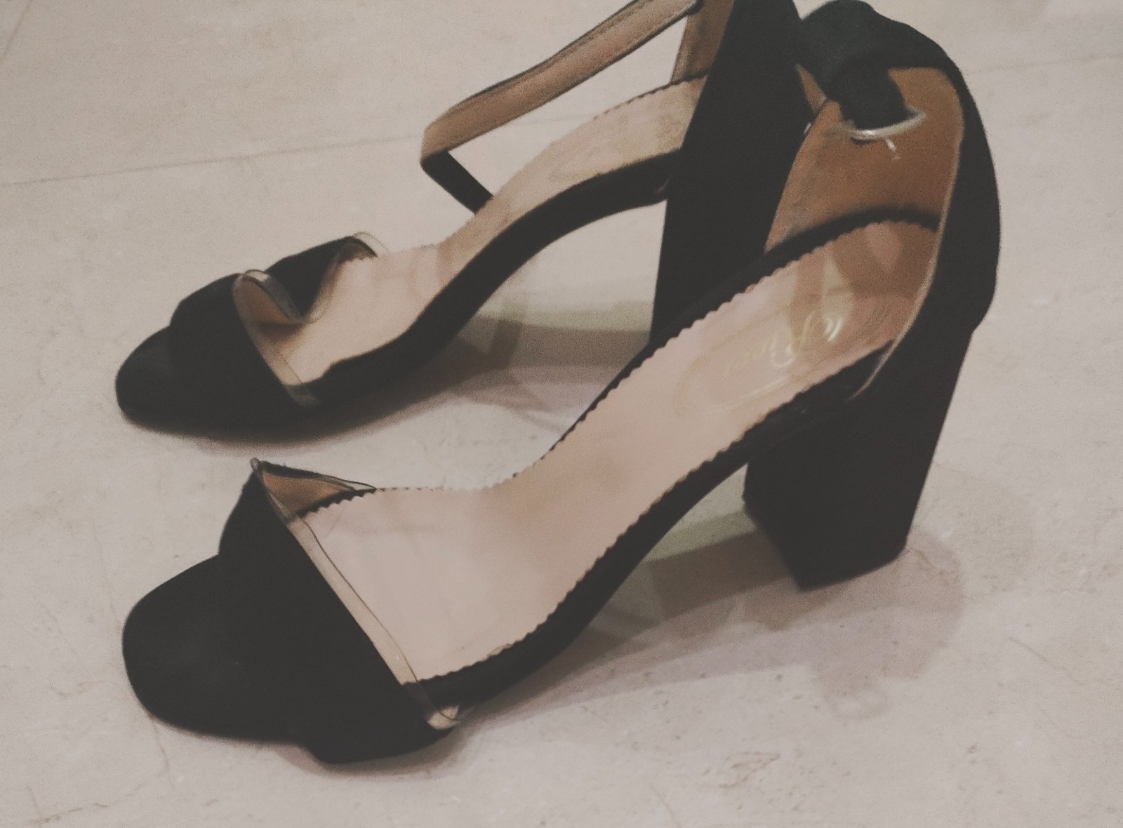 Sandales