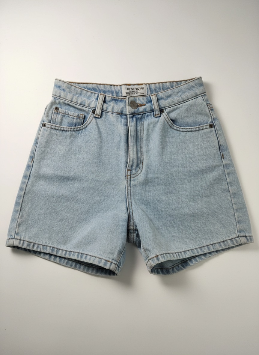 Short en jean claire
