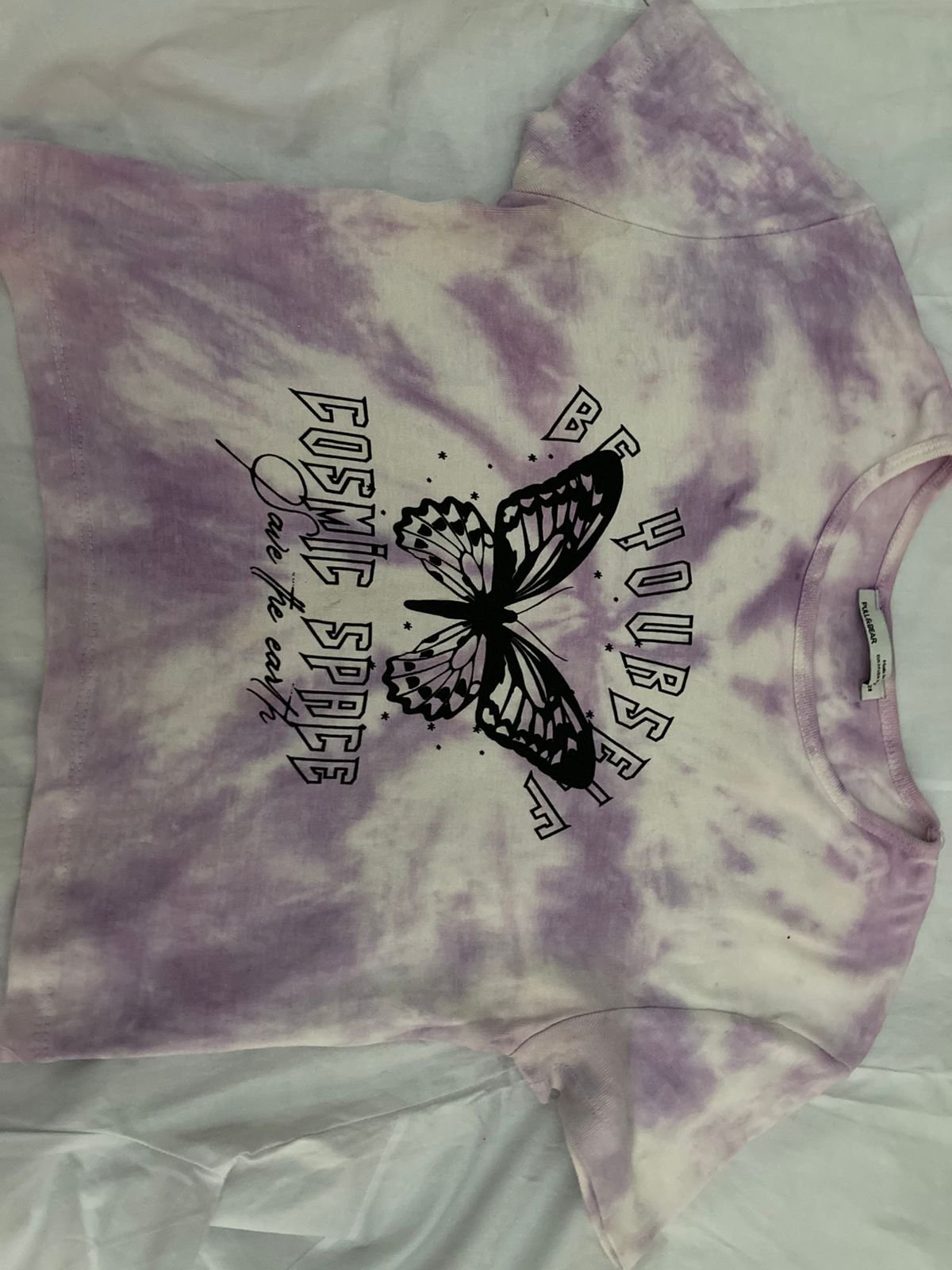T-shirt tie-dye violet imprimé papillon