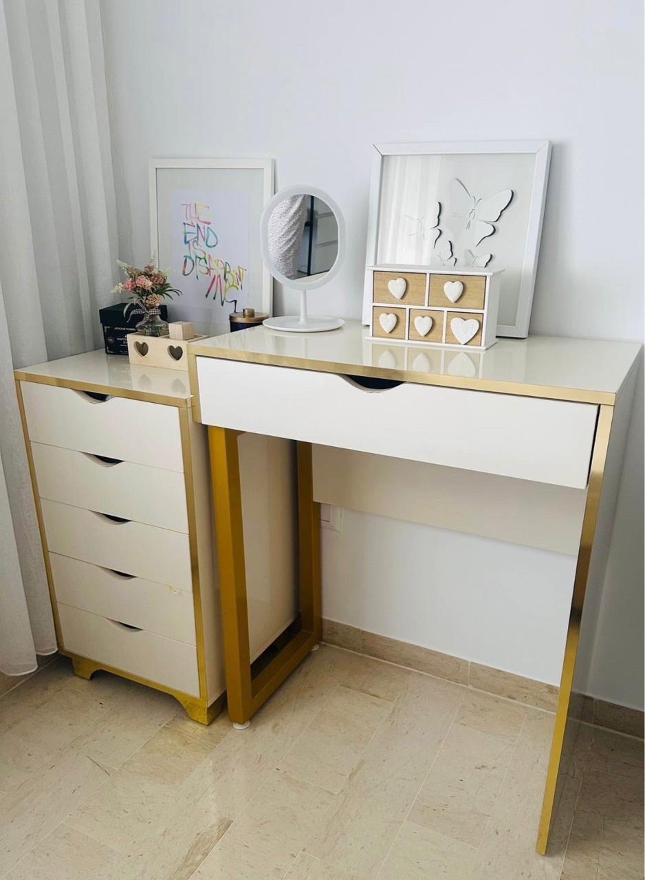 Deux meubles rangement 