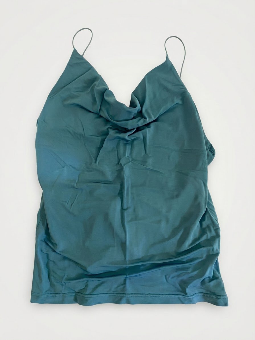 Un débardeur satin 