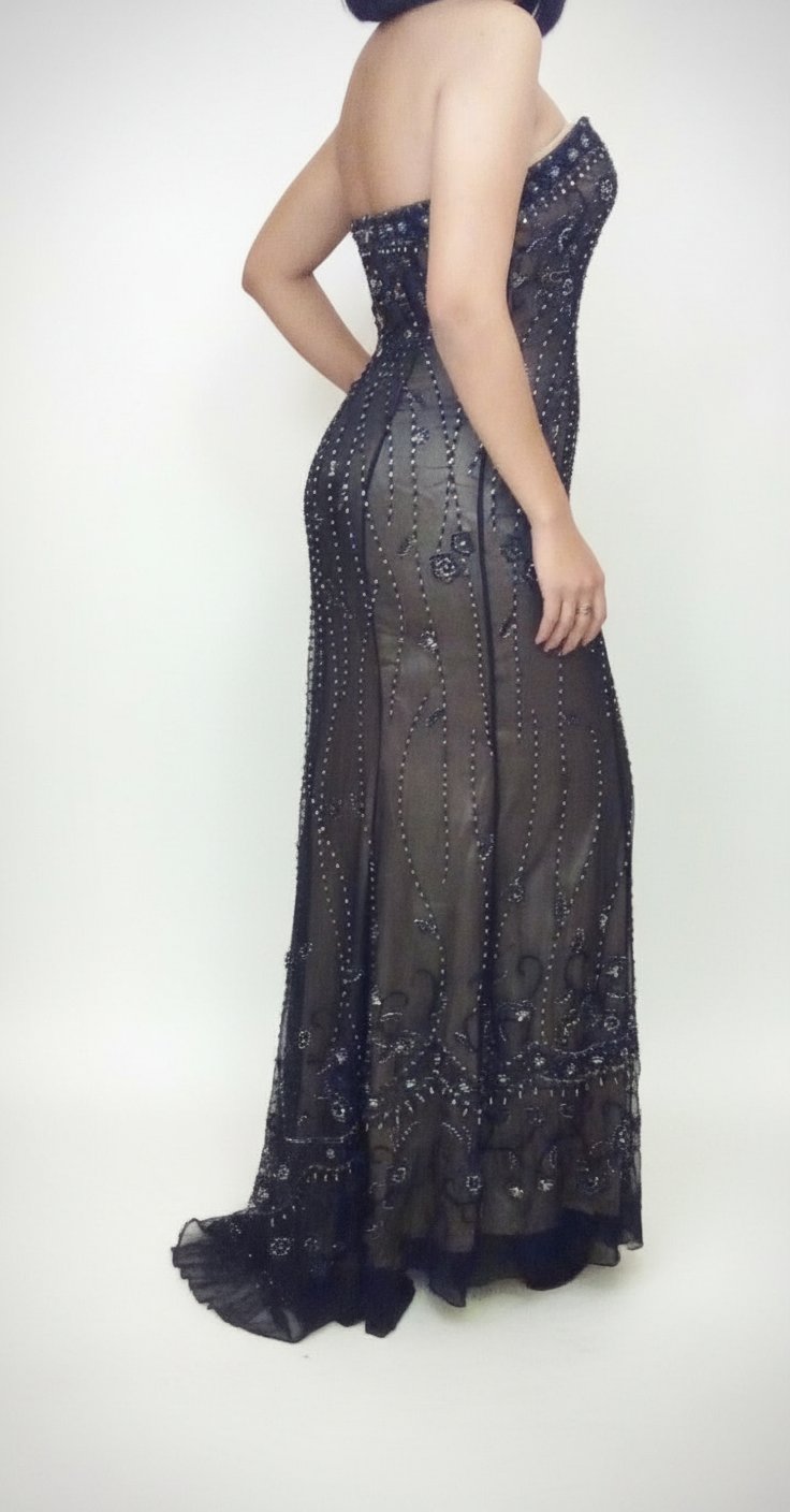 Robe brodée