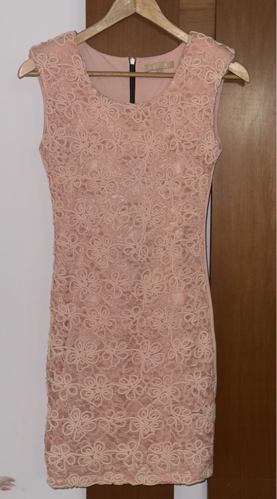 Robe rose