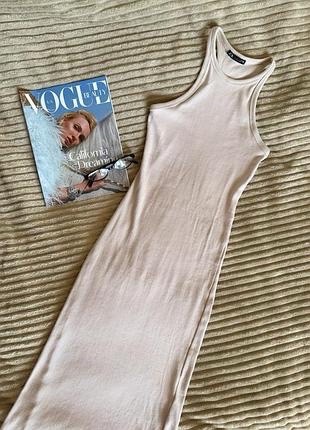 Robe beige Zara