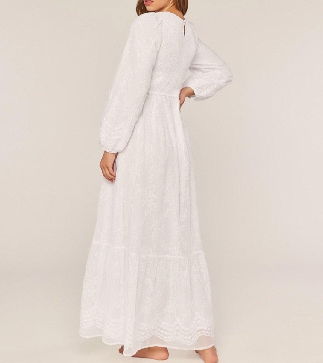 Robe maxi blanche transparente 
