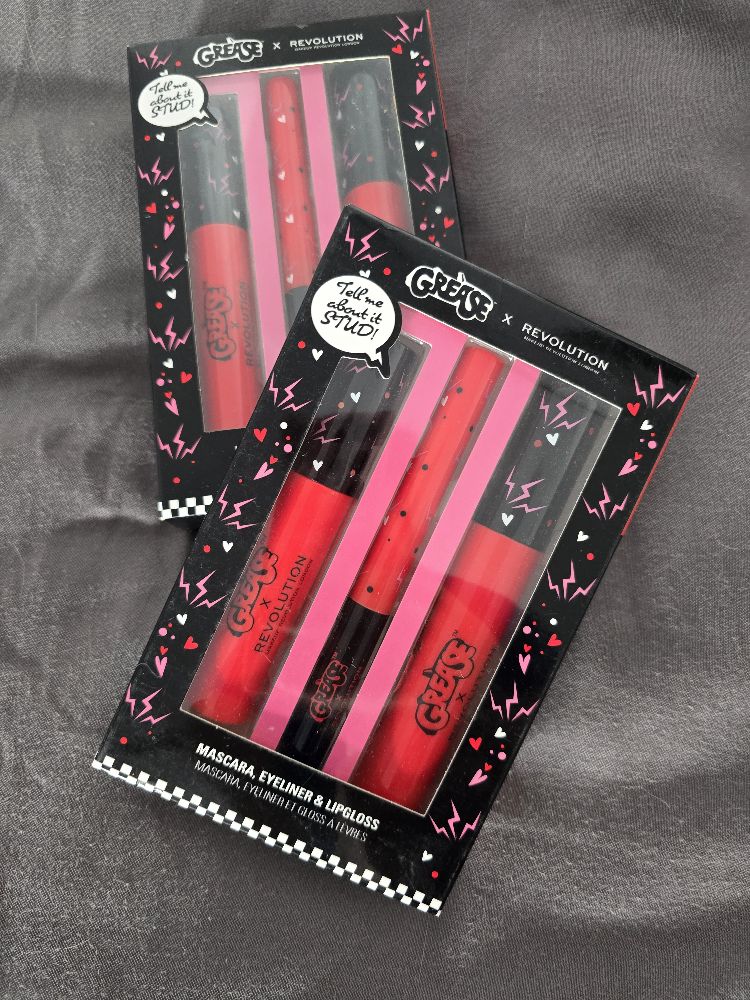 Set mascara + eyeliner + gloss