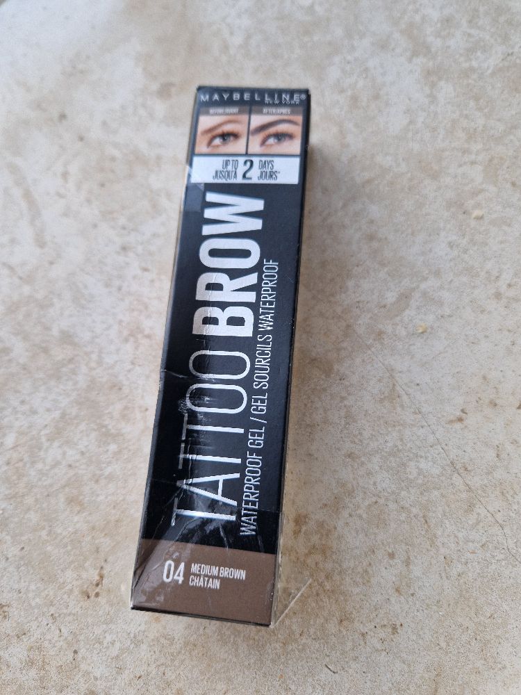 tattoo sourcils