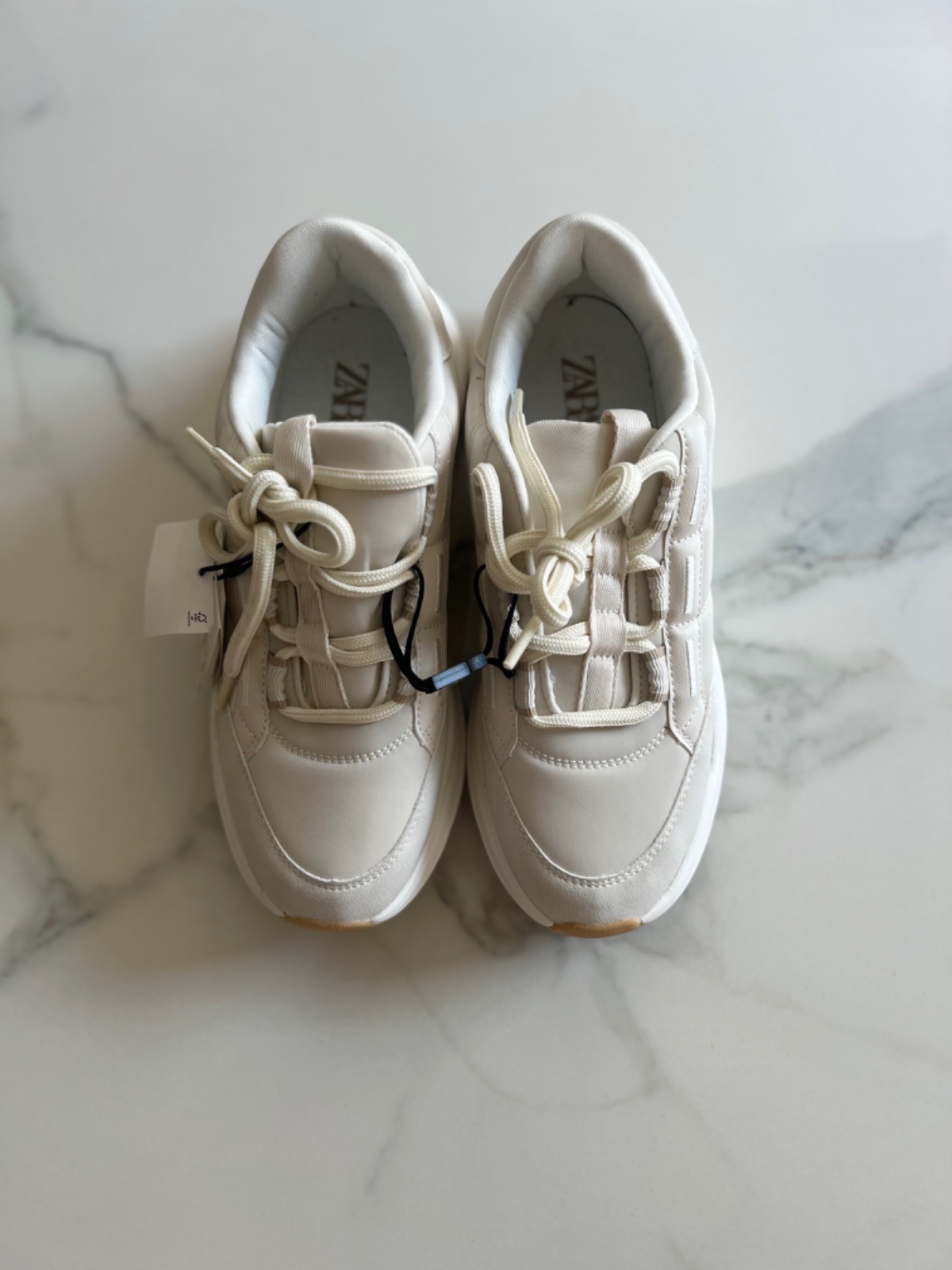 Baskets neuves Zara beige clair 38