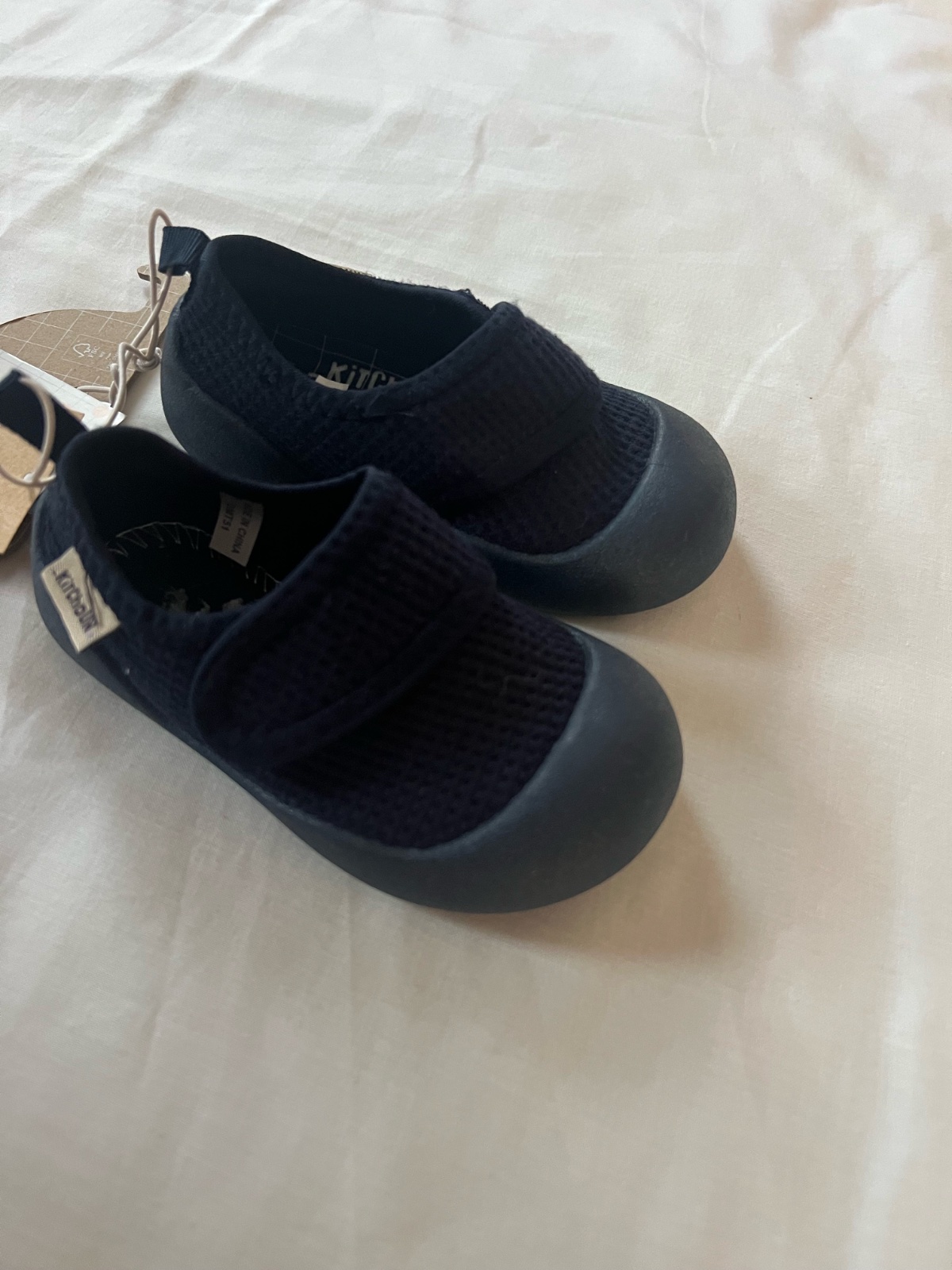 👶 Chaussures bébé en maille – Bleu marine