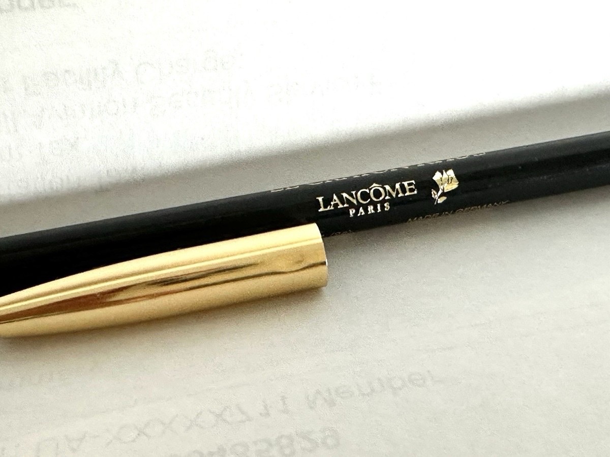 Crayon khol eye liner