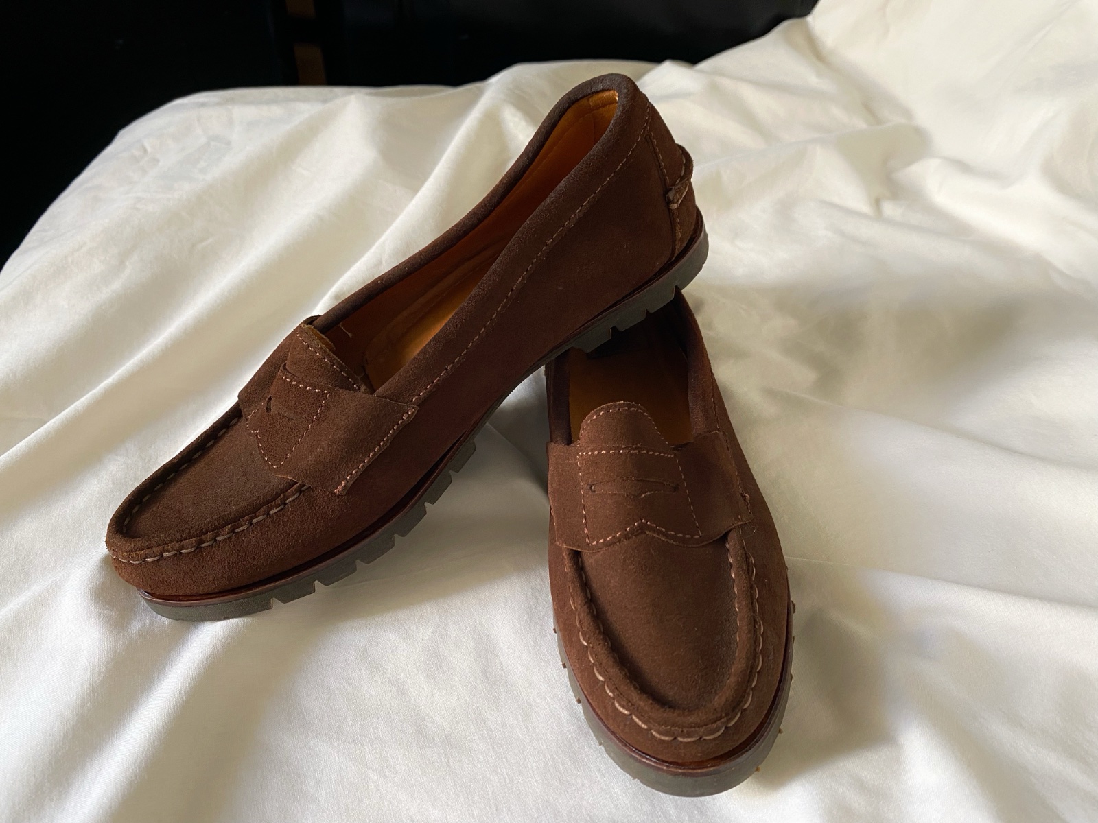 Mocassin pour femme pointure 38 marron 100% cuir et des materiaux naturels en parfait état
