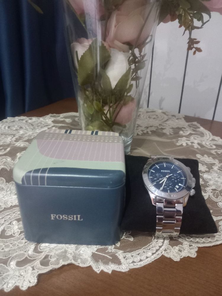Montre fossil presque neuf