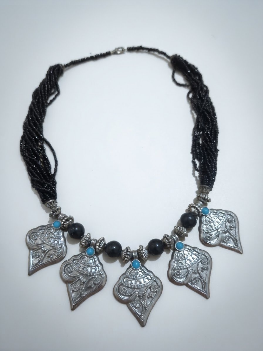Collier artisanal