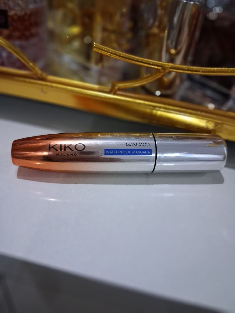 Mascara kiko maxi mod waterproof