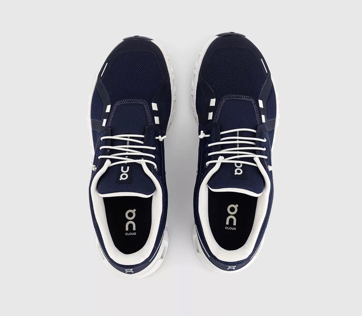 On cloud running shoes men/women