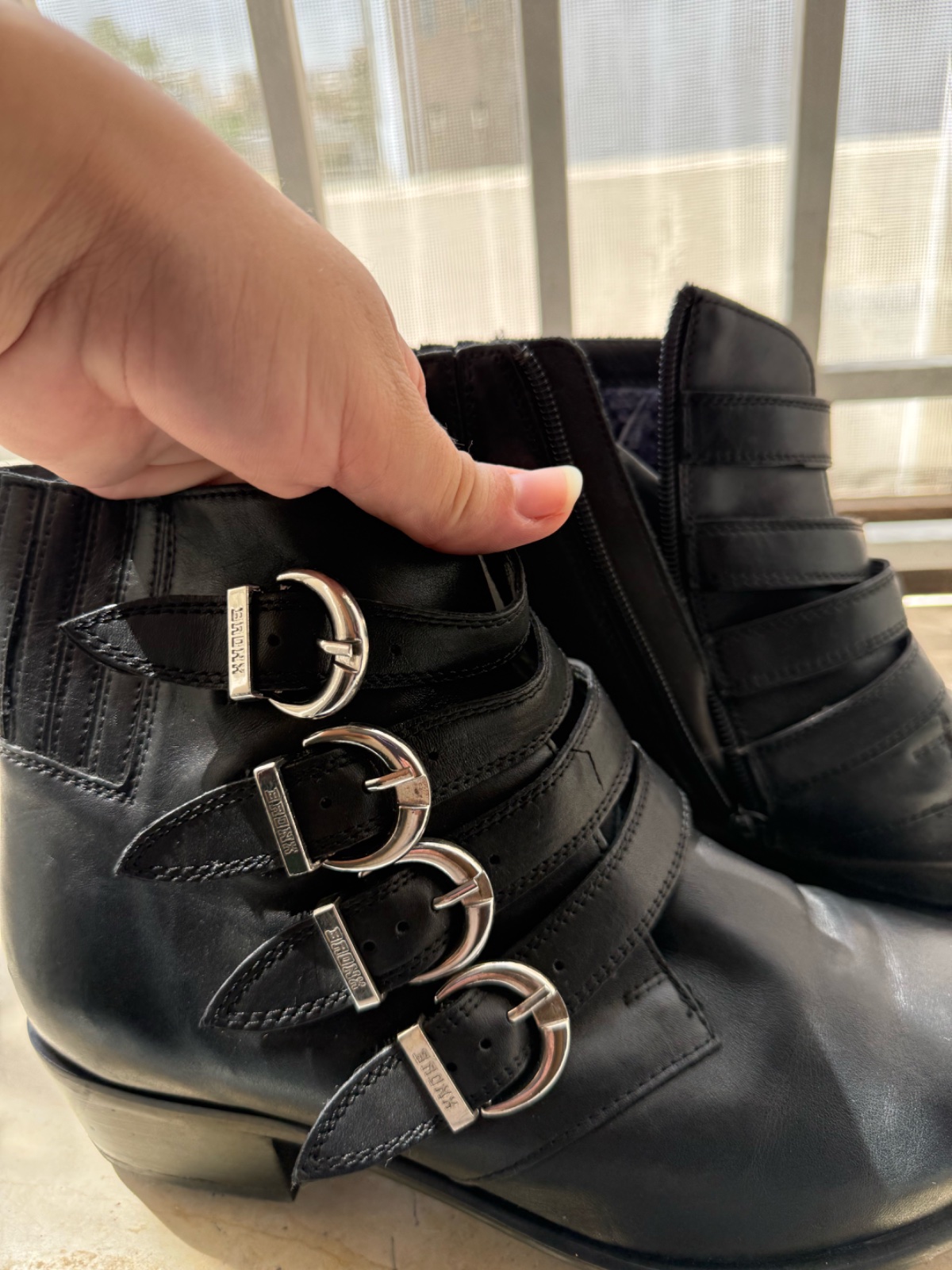 Bottine en cuir 