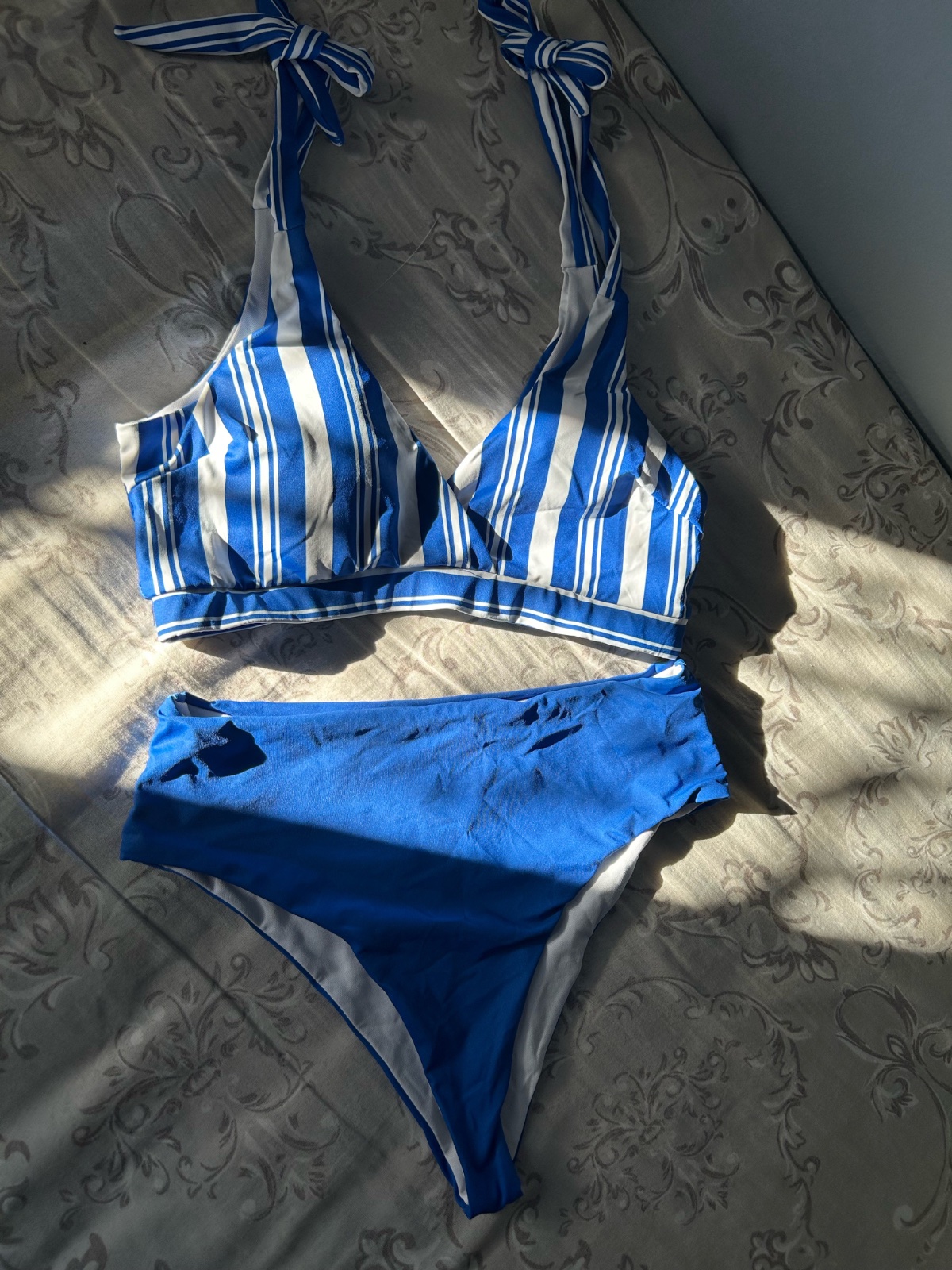 Deux pieces 
