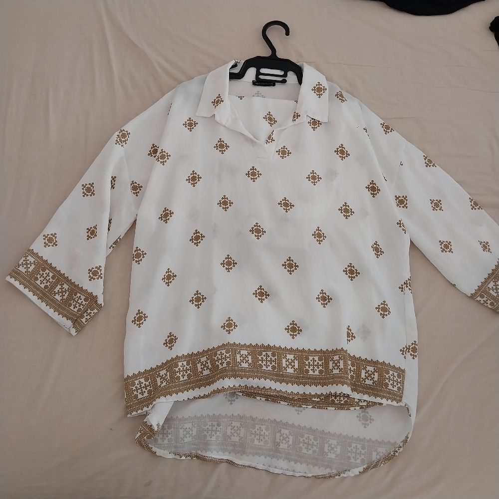 Ensemble blanc et beige