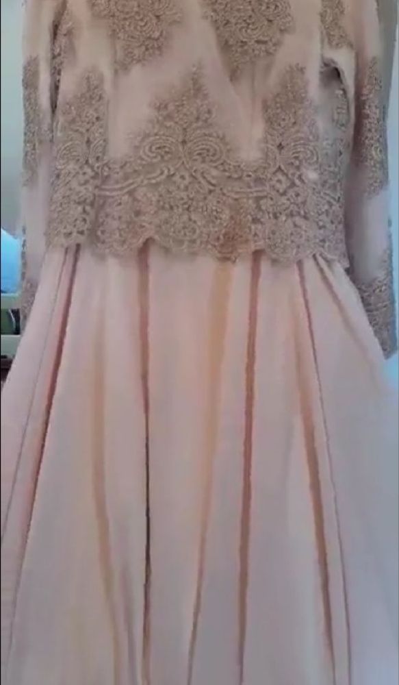 robe soirée beige rosée 