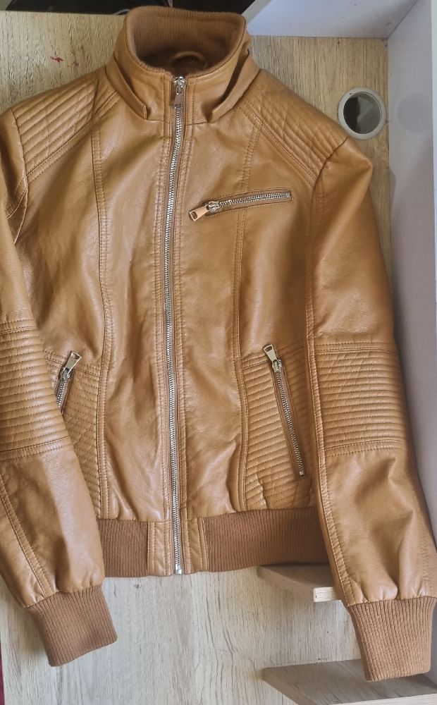 Veste femme neuve taille M couleur beige camel