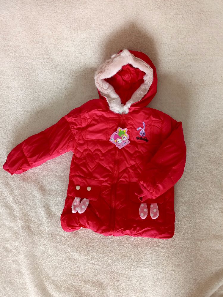 Manteau pour fille age 2-4 ans couleur rouge avec doublure defya