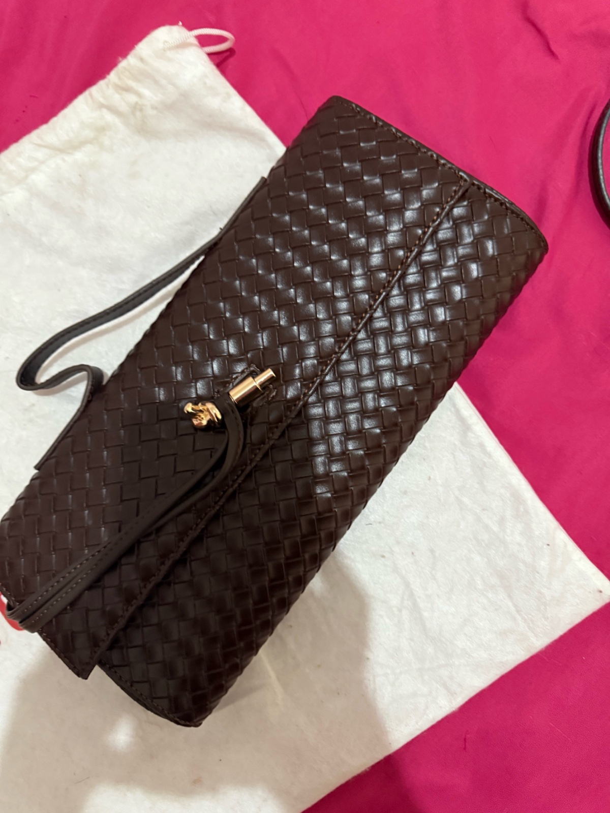 Pochette marron neuf 