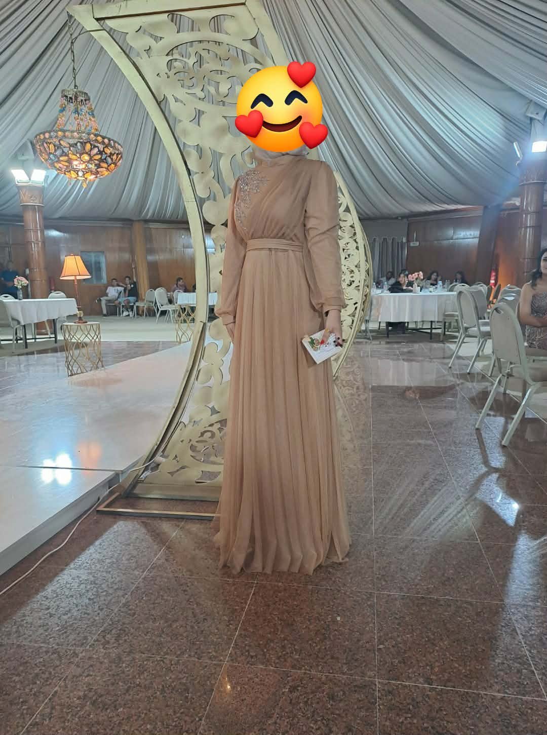 Robe de soirée portée une seule fois