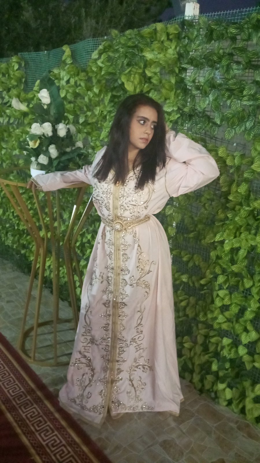 Magnifique Caftan haute couture rose saumon avec ceinture 