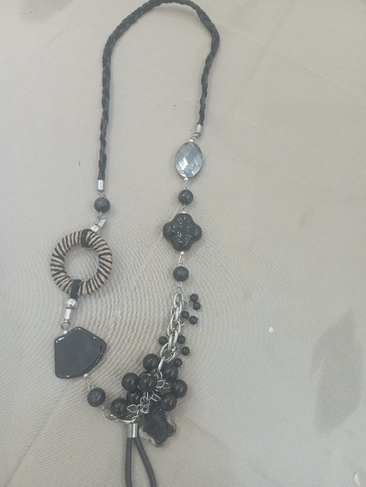 Collier tresse cuir importé Paris promo