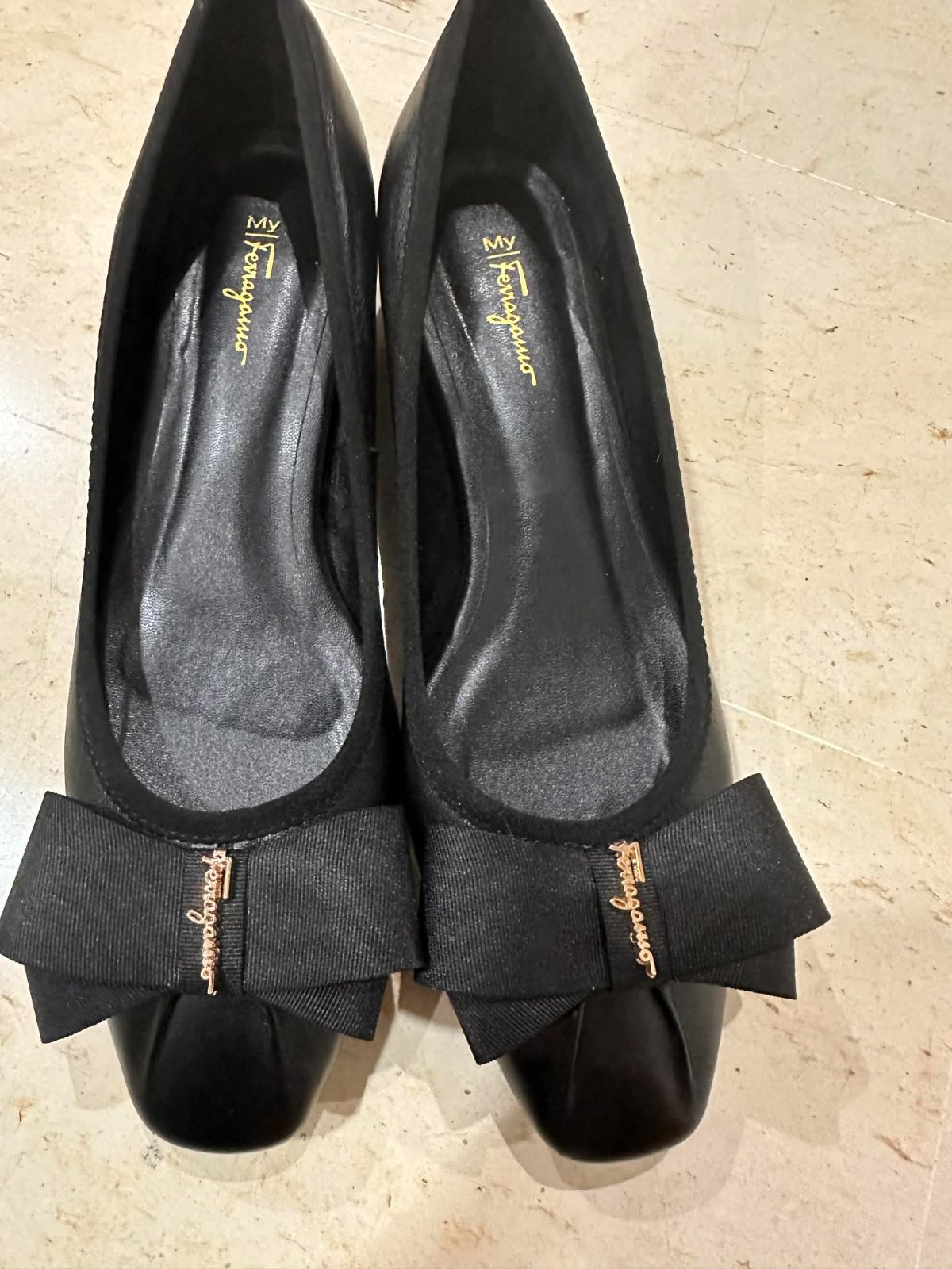 Escarpins Ferragamo Vara