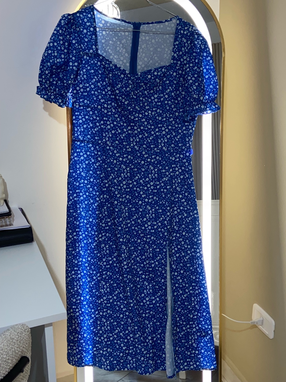 Robe midi bleue à imprimé floral