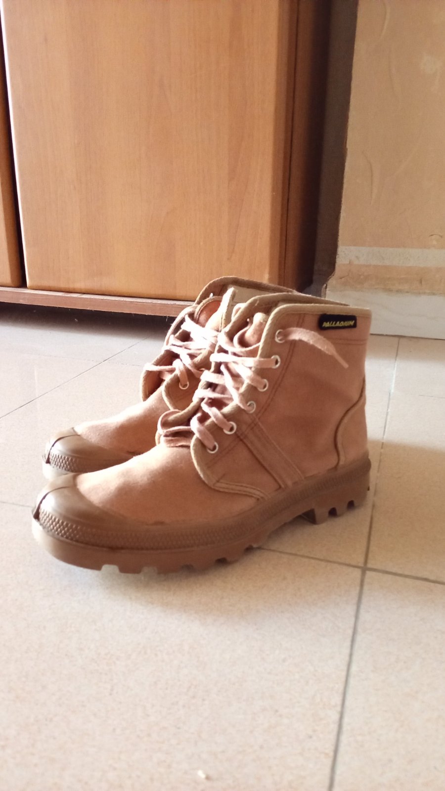 Boots 