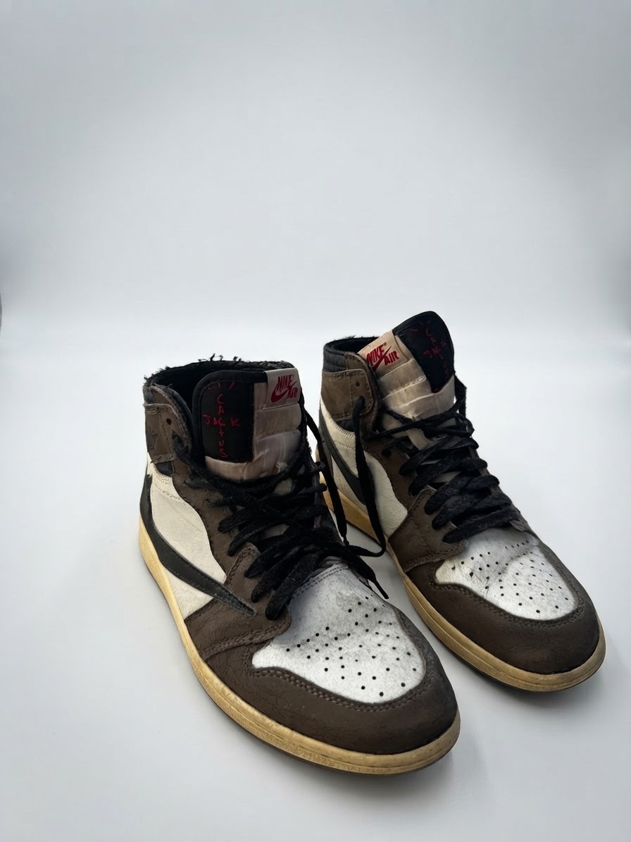 Jordan 1 Travis scott