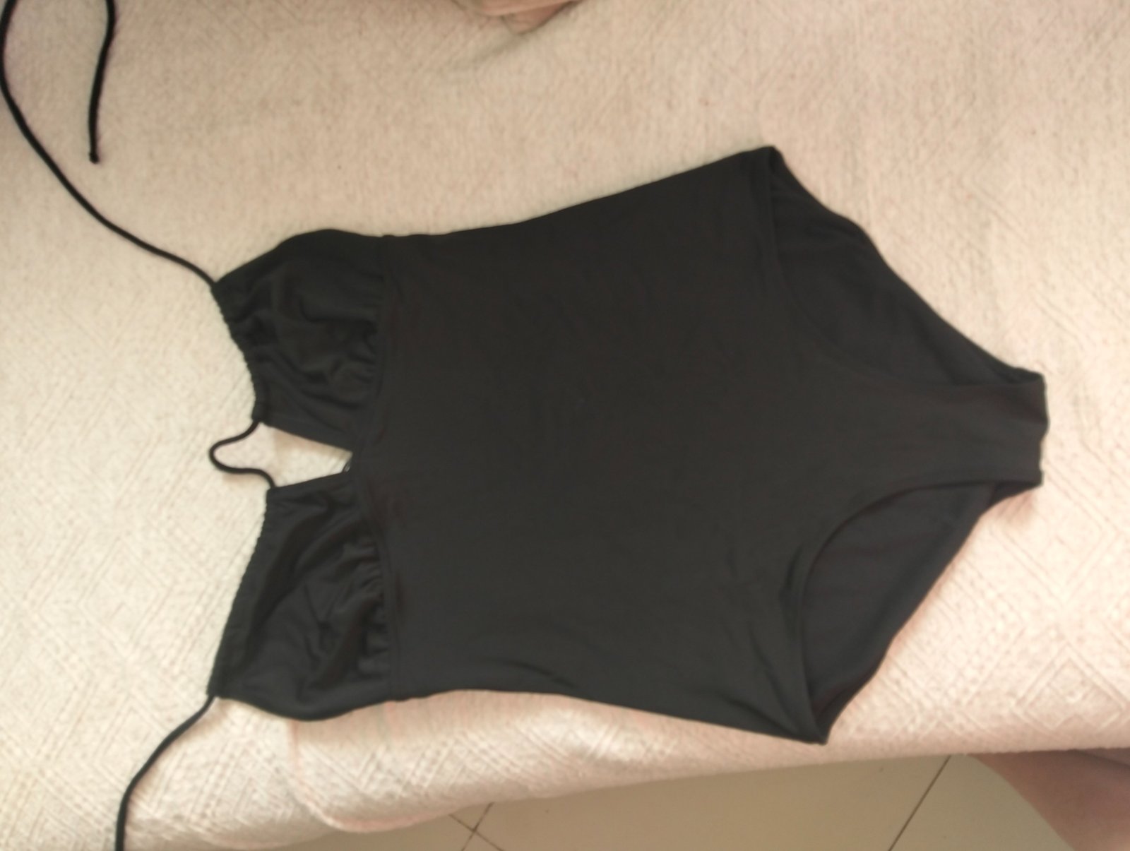 Maillot noir de la marque joe