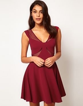Robe patineuse rouge bordeaux ASOS – Empiècements Tulle / Mesh