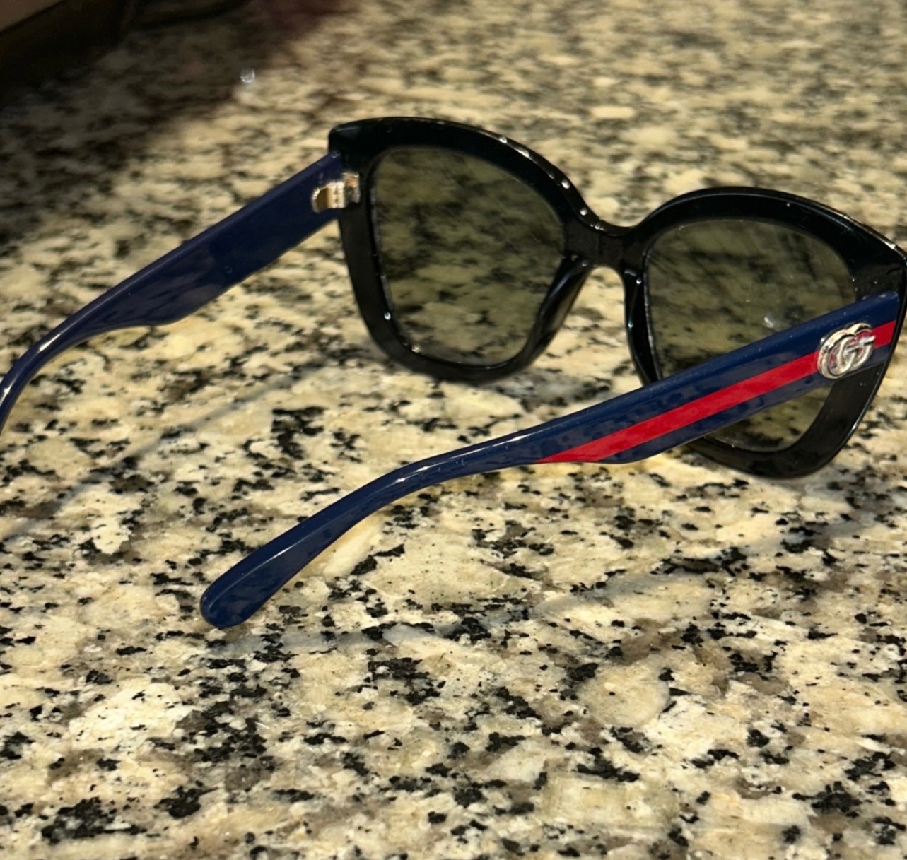 Lunettes de soleil Gucci