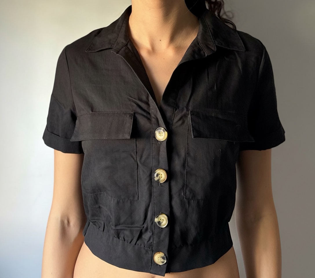 🖤 Chemise Courte Style Utilitaire Bershka – Taille S