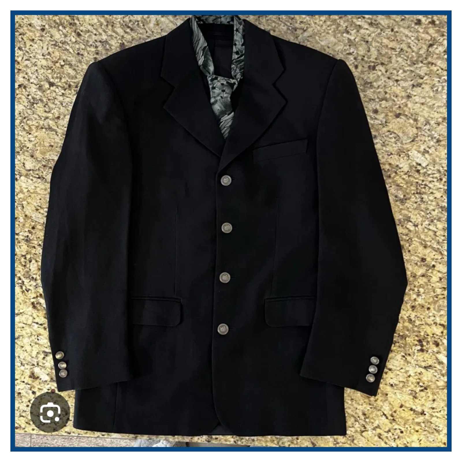  Une veste 