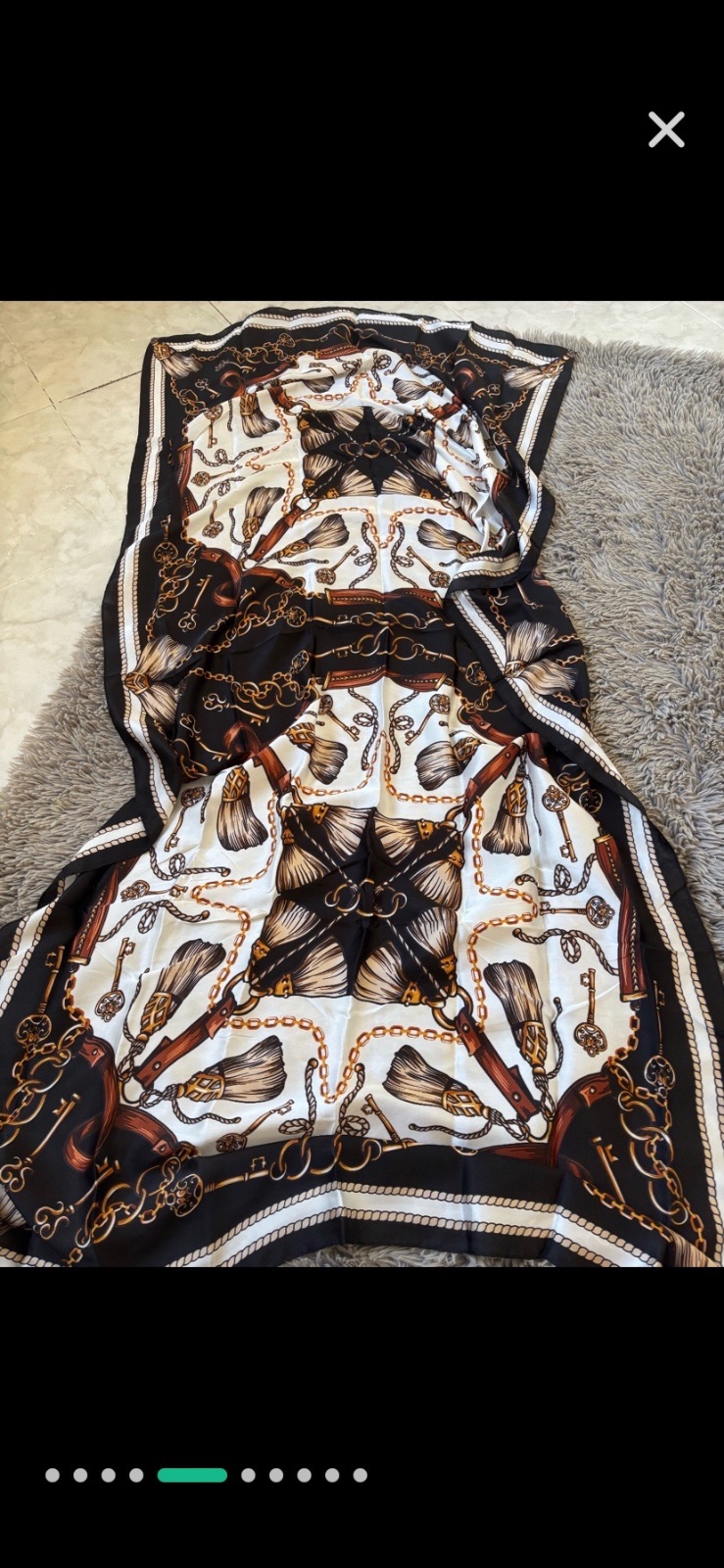 Foulard style hermes neuf en soie